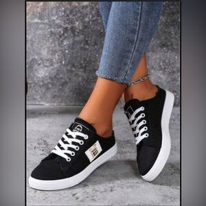 ‼️ SOLD ‼️ NWOT Sneaker Shoes